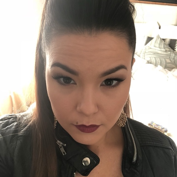 Meet your Posher, Kelly (and Presley) - Picture 4 of 12